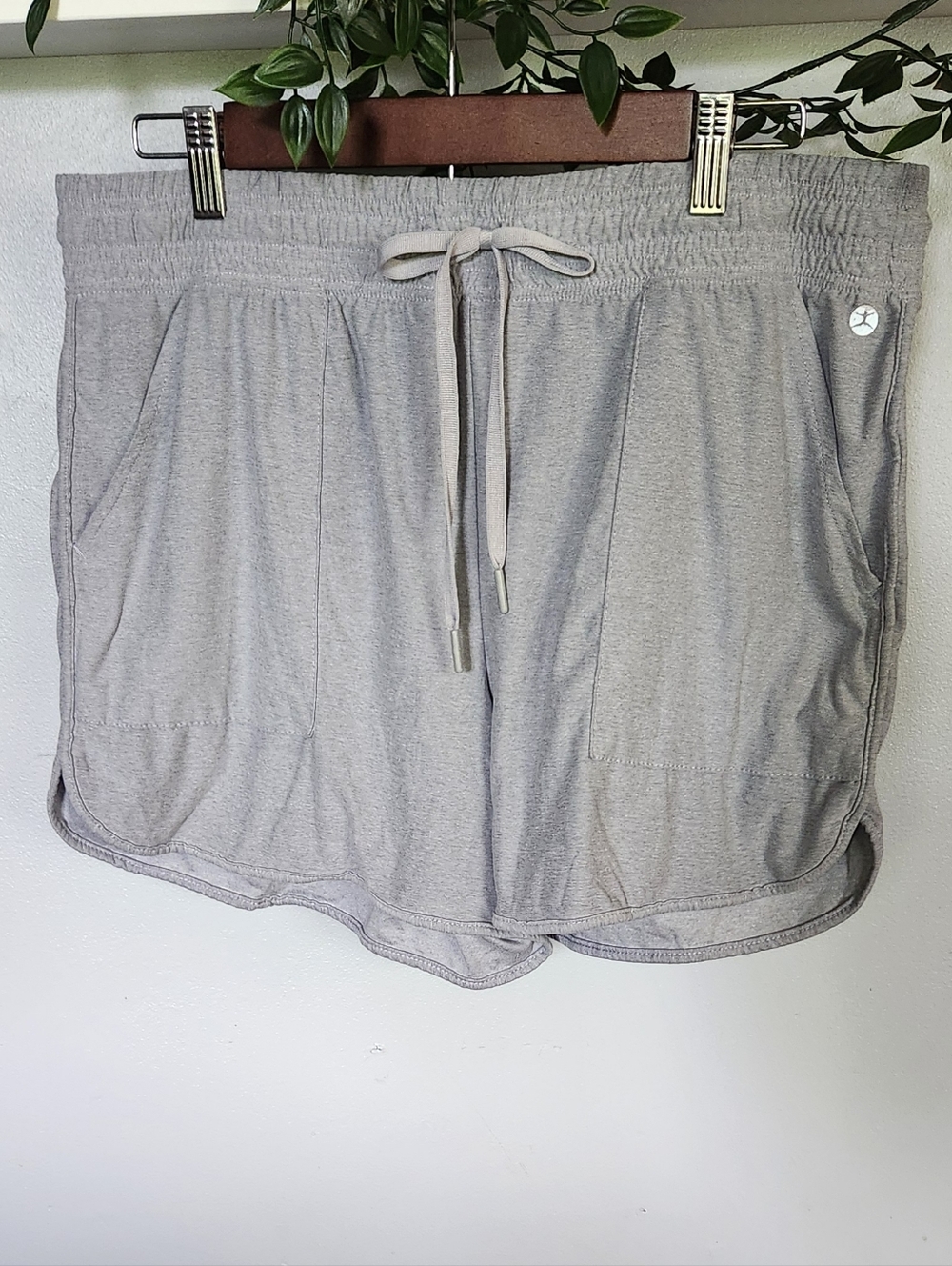Danskin Light Gray Athletic Shorts with Drawstring Waist